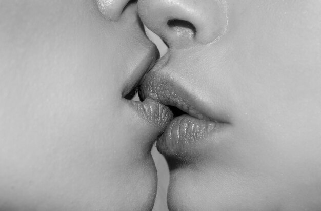 Kissing Tongue French Kiss